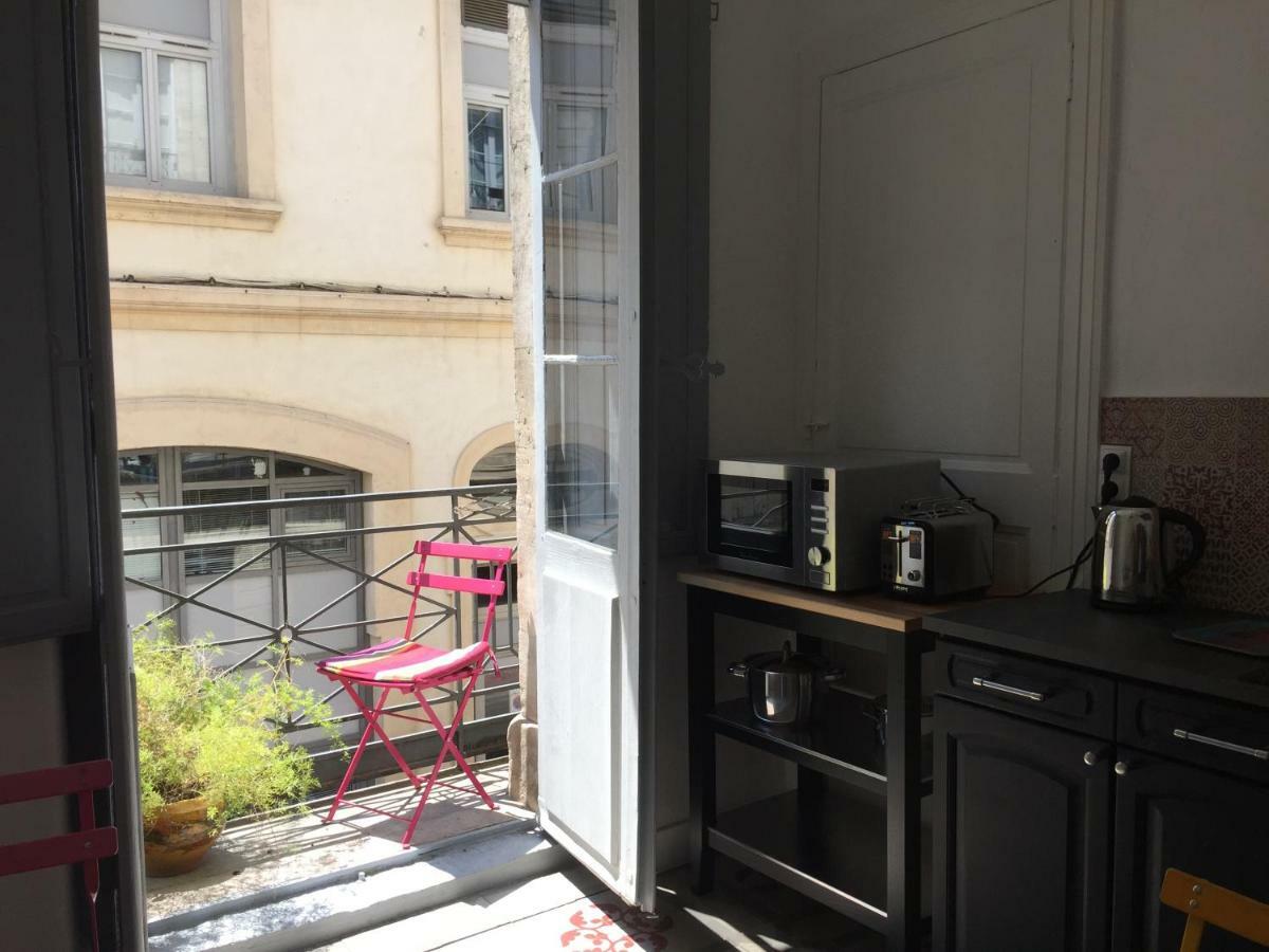 Chez Noelle Et Emmanuel Apartamento Montpellier Exterior foto